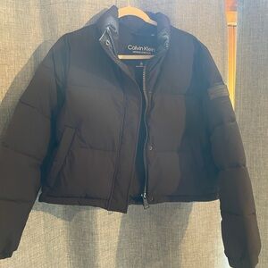 Calvin Klein black cropped puffer jacket (size M)